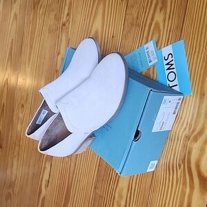 Toms Shaye Blush Suede Boots Size 8